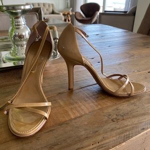 ✨ BCBG Maxazaria Nude Strappy Patent Leather 35.5